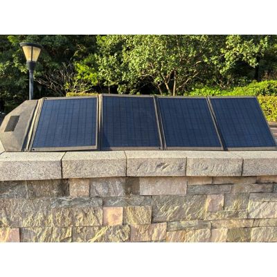 Monokristalline Solarzellen-Faltbeutel mit 2 USB-Anschlüssen und einer kompakten Faltgröße von 400*358*40 mm
